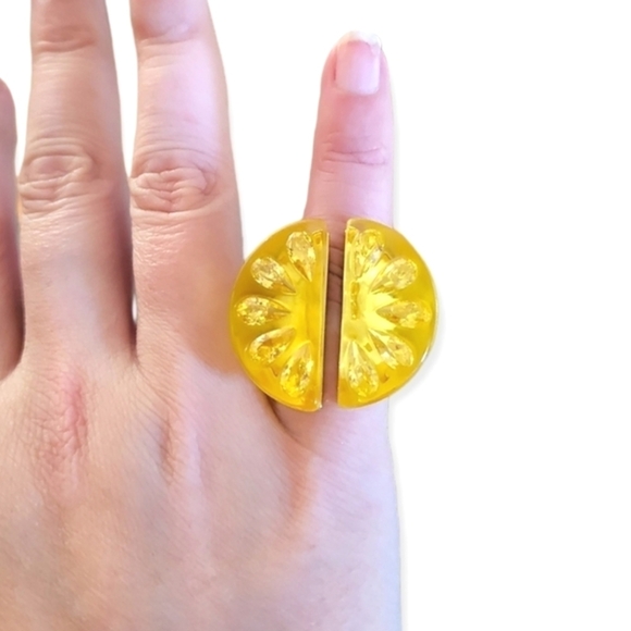 New Kate Spade Cocktail Ring Tutti Fruity Statement Ring Size 6 Lemon Ring - Picture 1 of 12